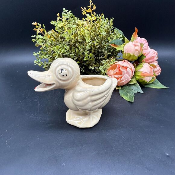Sweet Vintage USA Duck Planter - Excellent Condition, 5" x 4" - Picture 2 of 8
